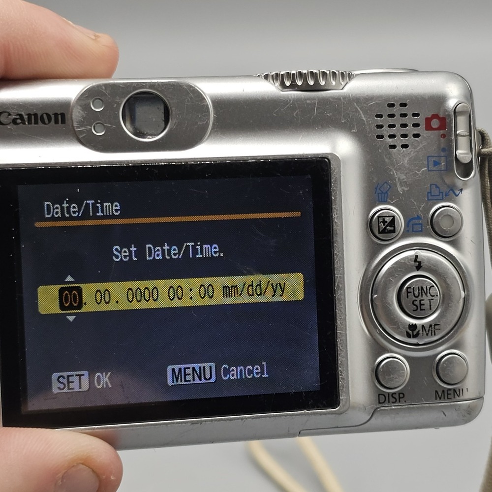 Canon PowerShot A550 7.1MP Digital Camera - Works for Parts/Repair **READ** - Picture 6 of 14